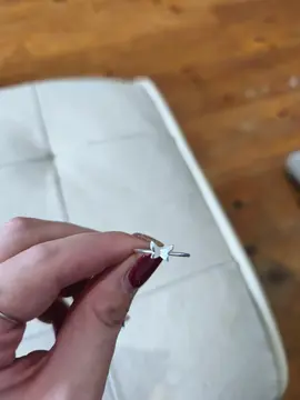 Bonjour, je donne divers bagues