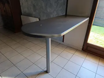 Table haute à restaurer