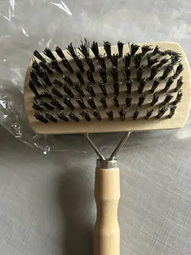 brosse pour peau de mouton