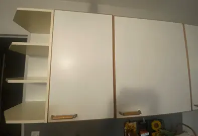 Placards muraux. cuisine