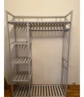 Portant en bois avec étagères pour vêtements