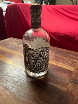 Bouteille de Rhum Don Papa (vide)