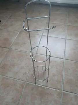 porte rouleaux papier WC.