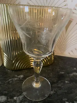 1 ancien verre à porto ou autre
