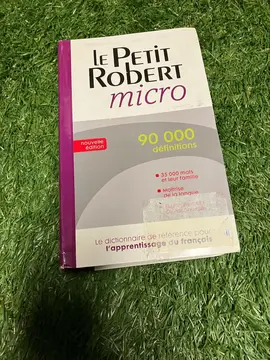 Dictionnaire Petit Robert 2011