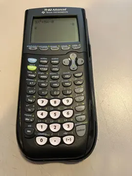 calculatrice scientifique Texas Instruments TI 82