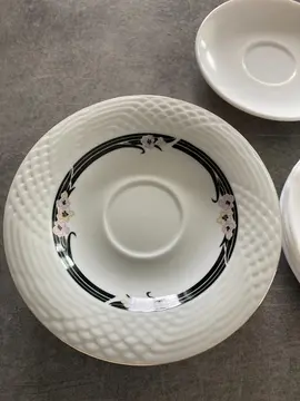 lot de sous tasses dépareillé