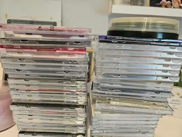 Boitiers CD sans les CD