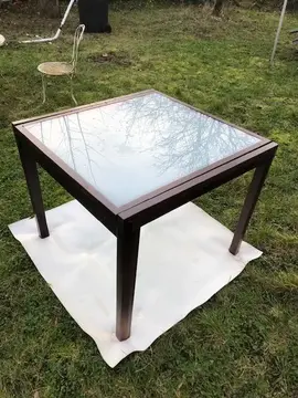 Table en verre