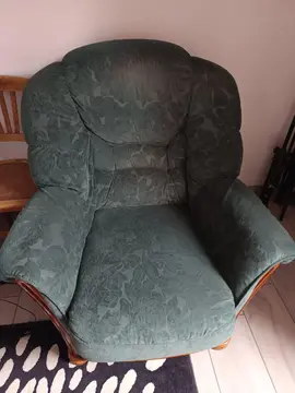 fauteuil en bon état et confortable