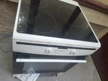 Cuisinière à induction Thomson