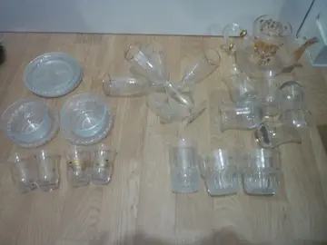 CARTONS DIVERS VAISSELLE JOUETS DONS D OBJETS VOISINS