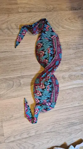 Haut de maillot de bain M