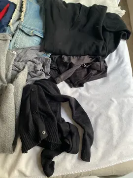 lot 4 vêtements jeune femme taille xs s