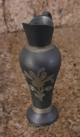 petit vase décoration en métal