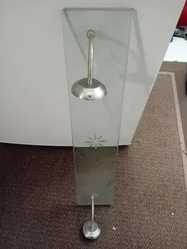 petite étagère en verre