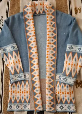 châle long avec des manches taille 38/40