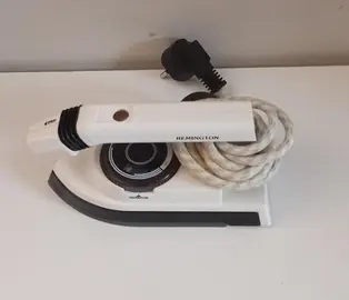 Fer de voyage fonctionnel (Réservé à Christian)