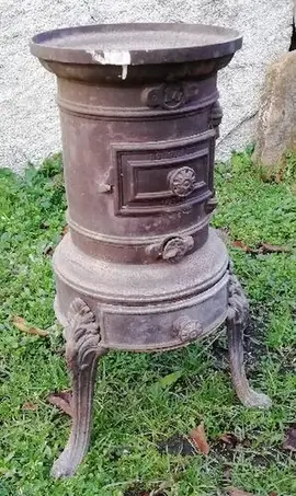 petit poêle ancien