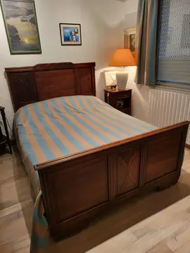 lit avec armoire bois