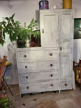 meuble en bois à repeindre