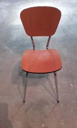 chaise (bien lire l'annonce)