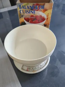 Cuisine. AUCUN ENVOI.