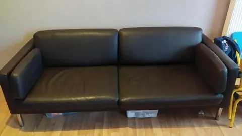 à donner sur Corbeil-Essonnes. le contacter que si intéressé et sûr de prendre!