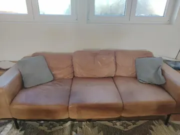 Canapé et 2 fauteuils en cuir