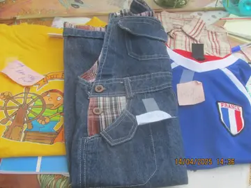 lot vêtements mixe T 4 ans