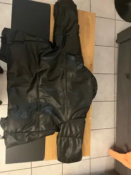 Doudoune Stradivarius noire très chaude