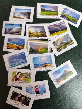 série timbres ''arc en ciel''+++