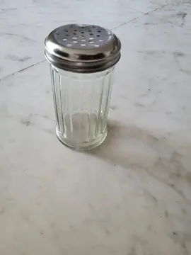 bocal pour saupoudrer sucre glace