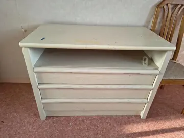 Commode et son armoire