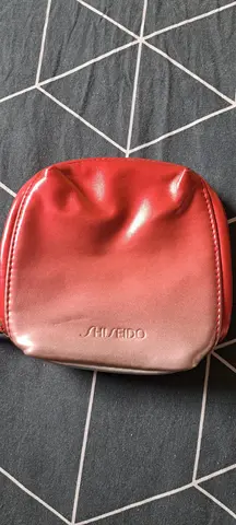 Petite trousse Shiseido