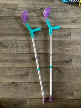 Béquilles réglables enfant