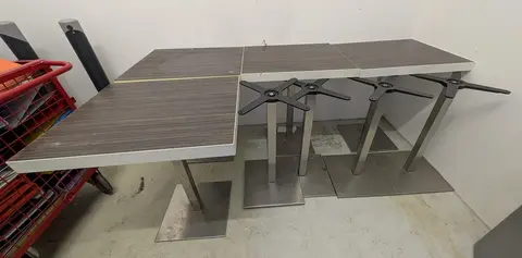 Tables de cafétéria 60 x 70 + pieds additionnels