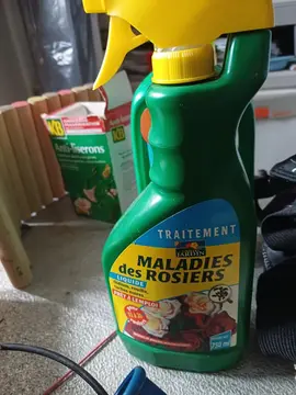 produit pour maladies des rosiers