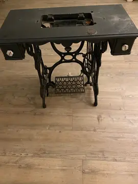 pied ancienne machine à coudre