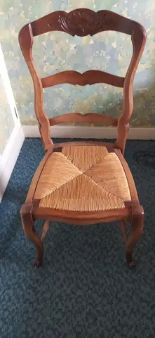 chaise en bois paillée