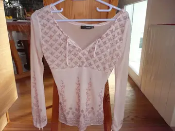 Tee shirt rose manche longue - Taille 36