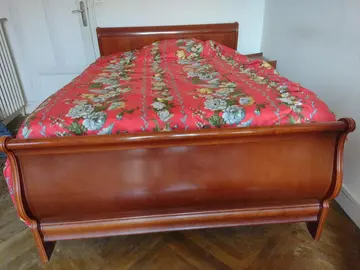 lit bois style ancien