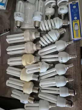 21 lampes Fluorescentes Compactes