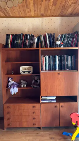 secrétaire et meuble étagère assorti