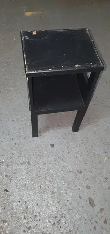 une petite table chevet