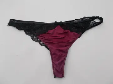 string femme taille 40