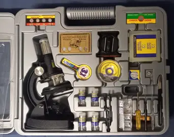 Malette Microscope pour enfant de plus de 8 ans sous surveillance d'un adulte