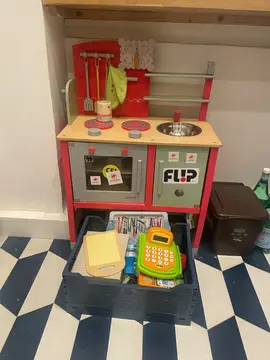 cuisinière pour enfants + ustensiles