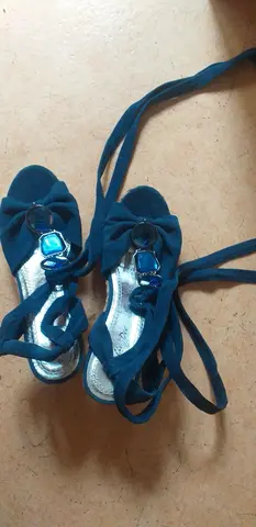sandales compensées T 37.5 neuves