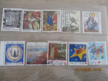 10 timbres oblitérés France Croix-Rouge